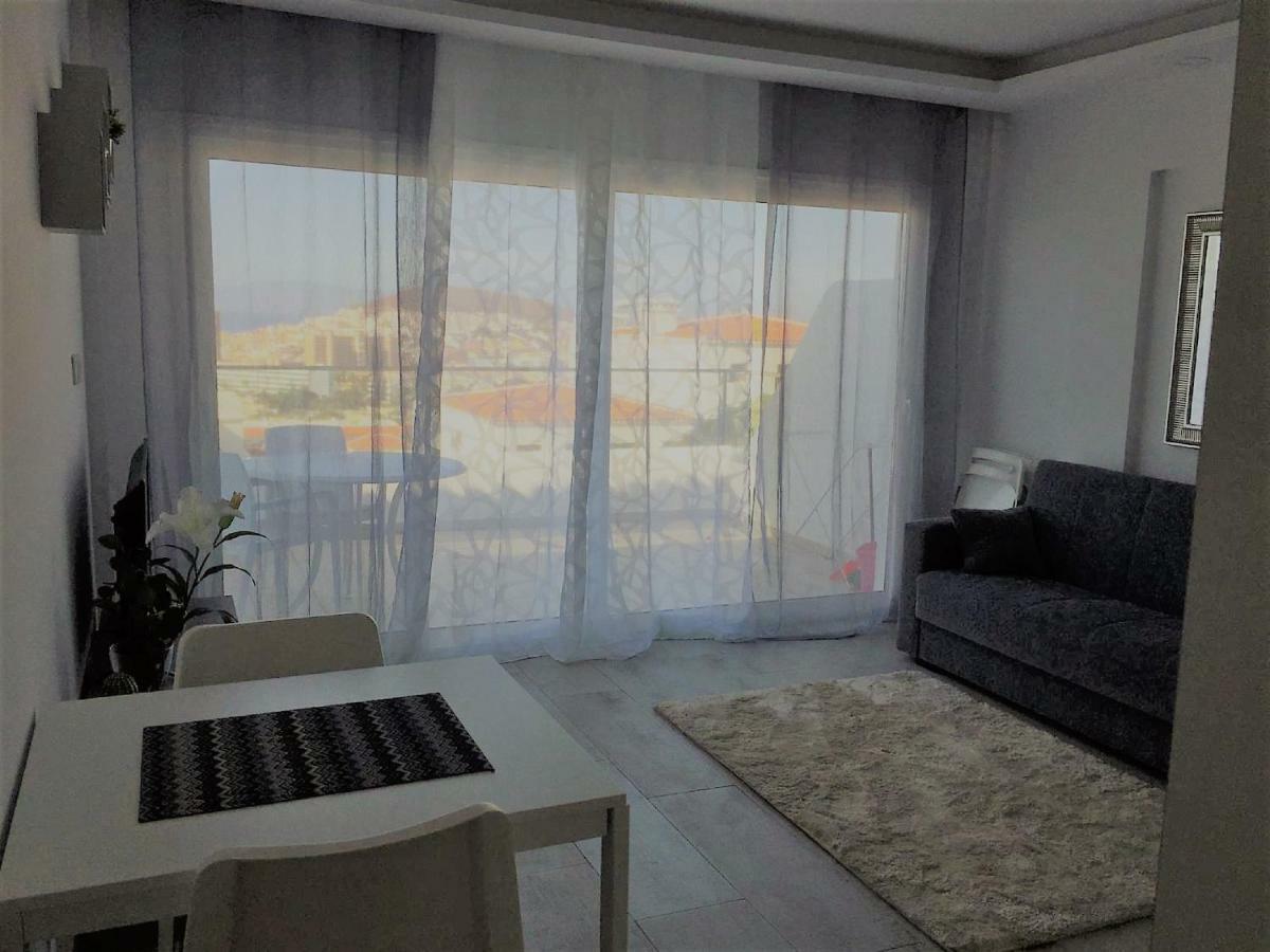 Summer Sunshine In Los Cristianos 阿罗纳 外观 照片